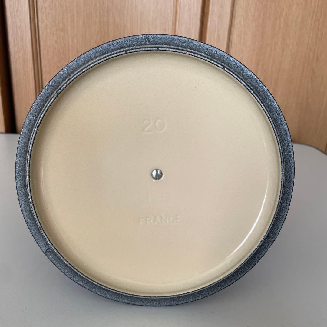 美品 ル クルーゼ ココットロンド 両手鍋 希少色 青 ブルー