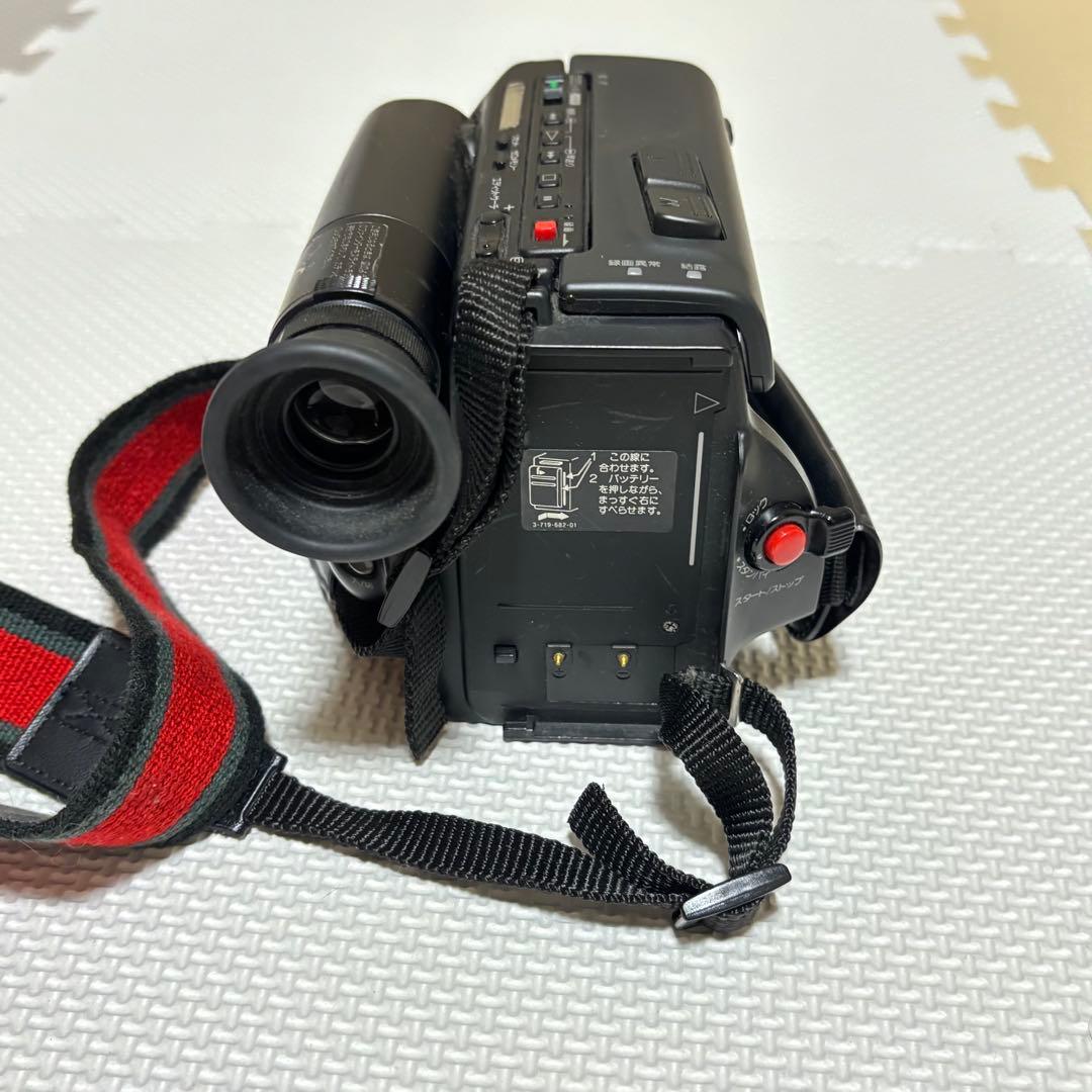 SONY CCD-TR55 ビデオカメラ本体、ACC KIT-TR NP-90