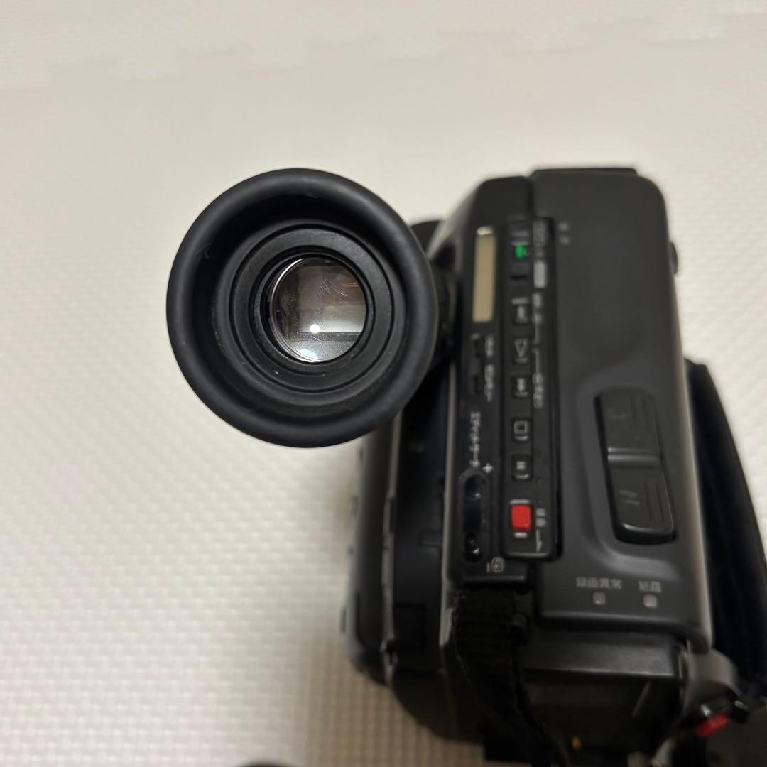 SONY CCD-TR55 ビデオカメラ本体、ACC KIT-TR NP-90