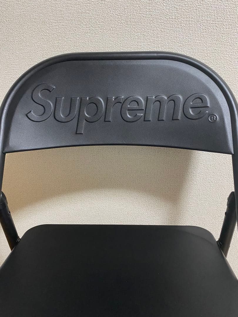 フ*ン様 Supreme 折りたたみ椅子 ブラック