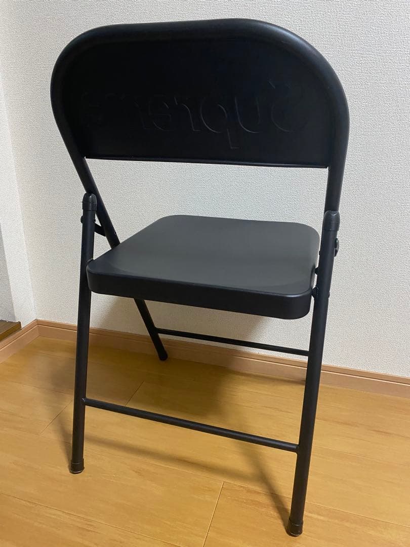 フ*ン様 Supreme 折りたたみ椅子 ブラック