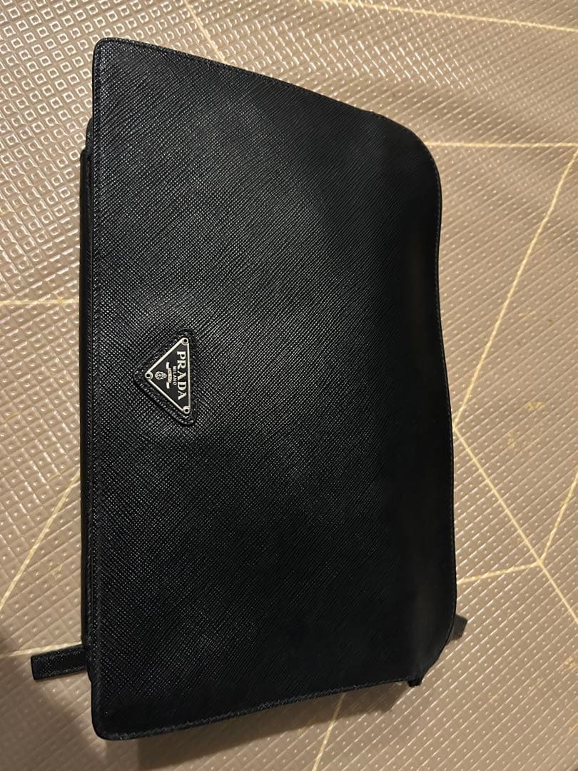 プラダ　PRADA クラッチバッグ