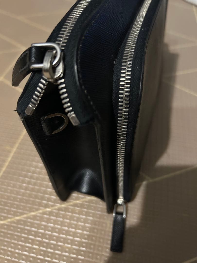 プラダ　PRADA クラッチバッグ