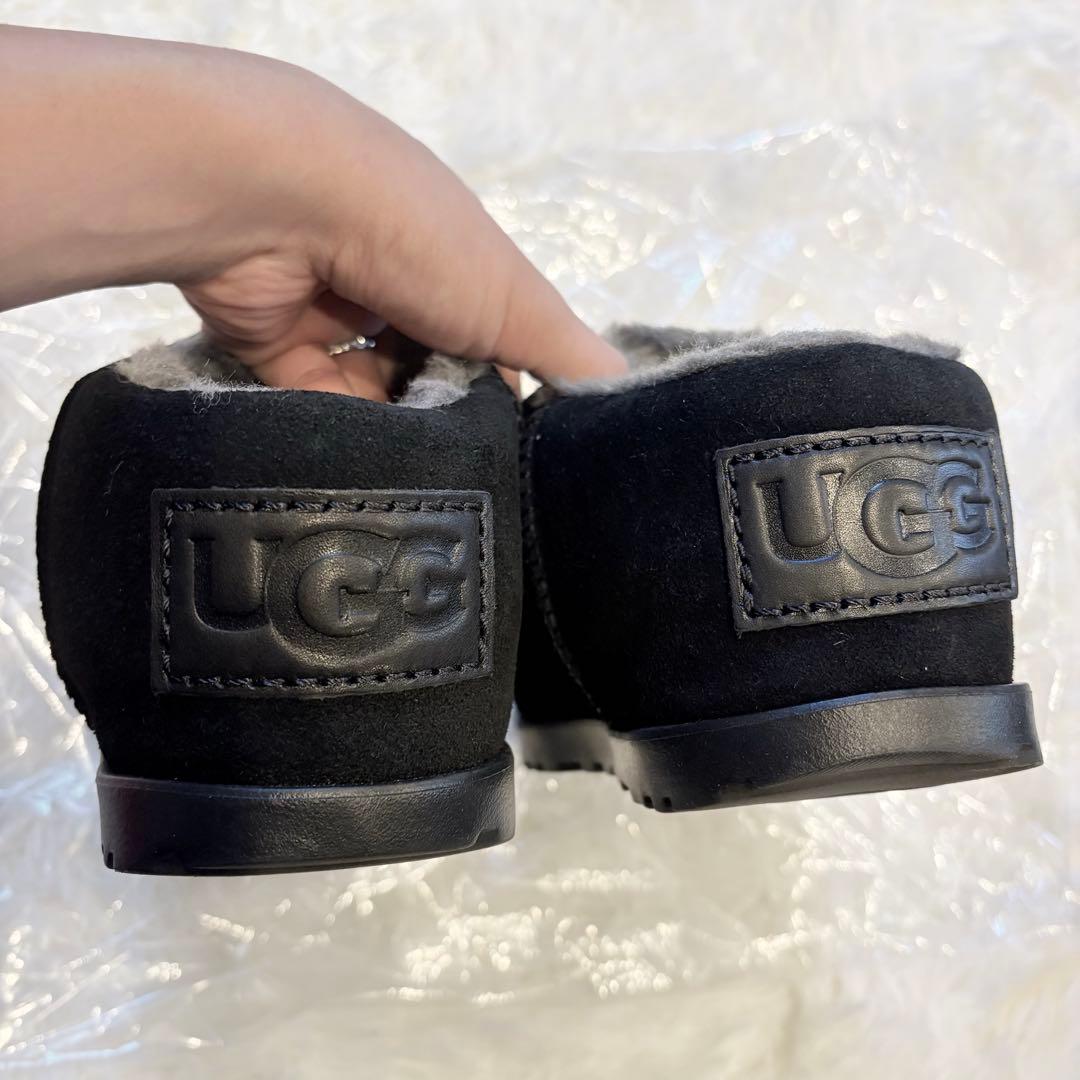 極美品　UGG Pumped Slide アグ　パンプドスライド