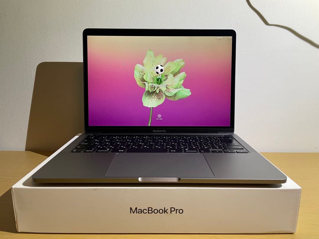 『美品』 MacBook Pro 2020 充電回数７４回、容量95%