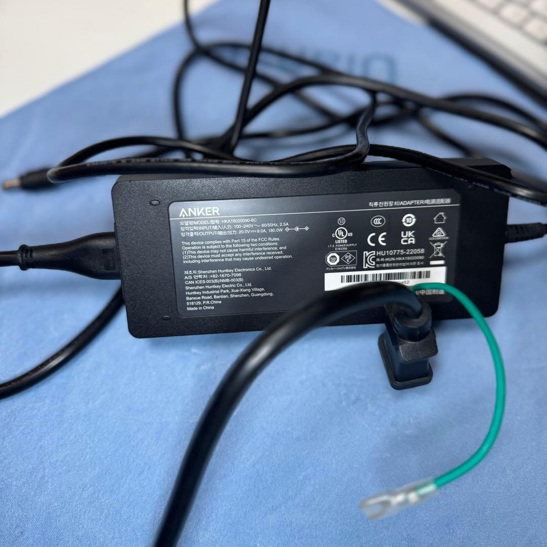 Anker 675 USB-C ドッキングステーション 12in1