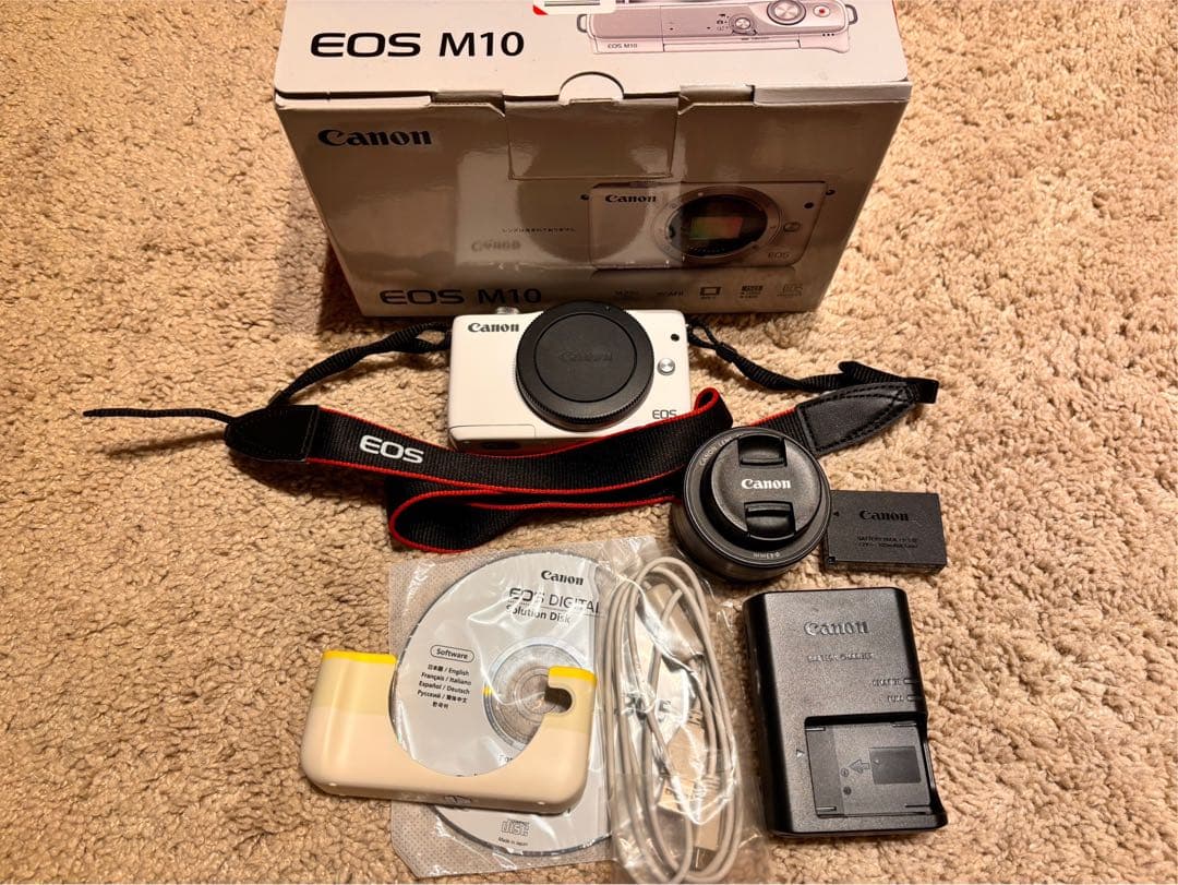 【値下げ】Canonミラーレス一眼カメラ　EOS M10 ホワイト