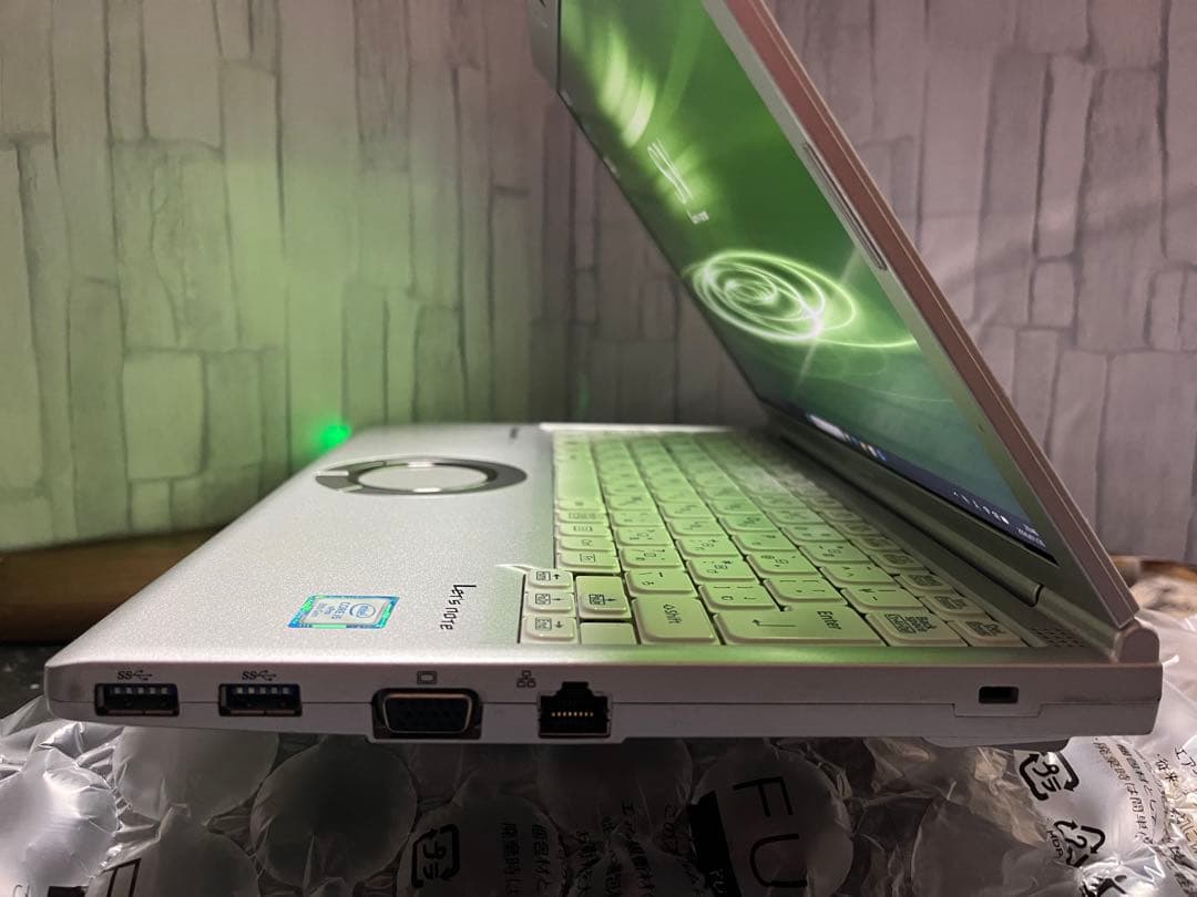 Panasonic CF-SV7 ノートPC