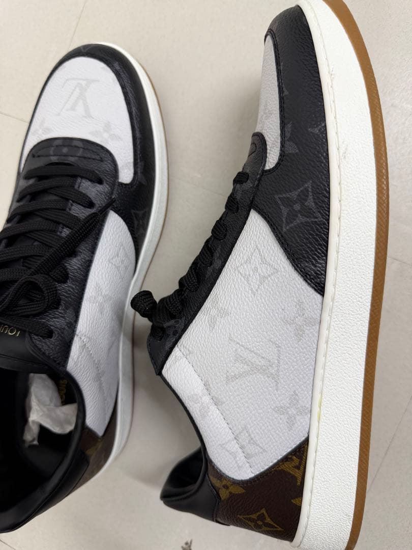 LOUIS VUITTON リヴォリ ライン スニーカー ブラック 6.5