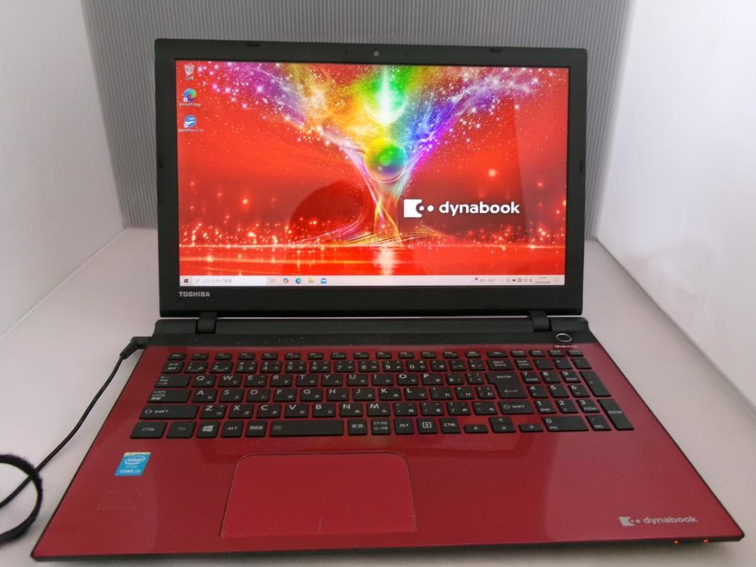 東芝　dynabook T55/RR レッド