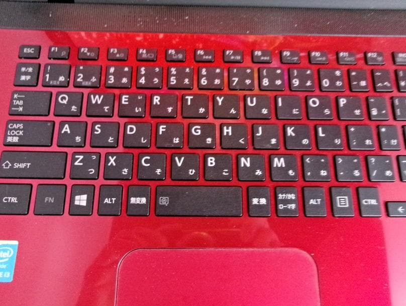 東芝　dynabook T55/RR レッド