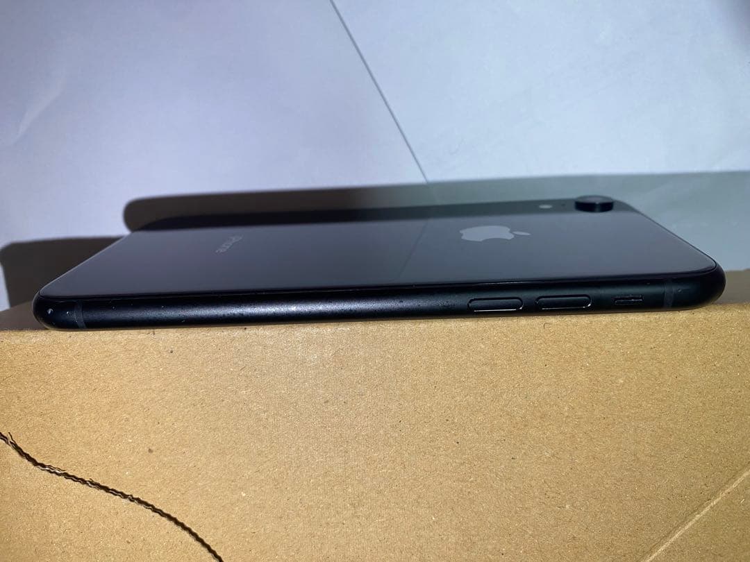iPhone Xr black 64GB sim フリー