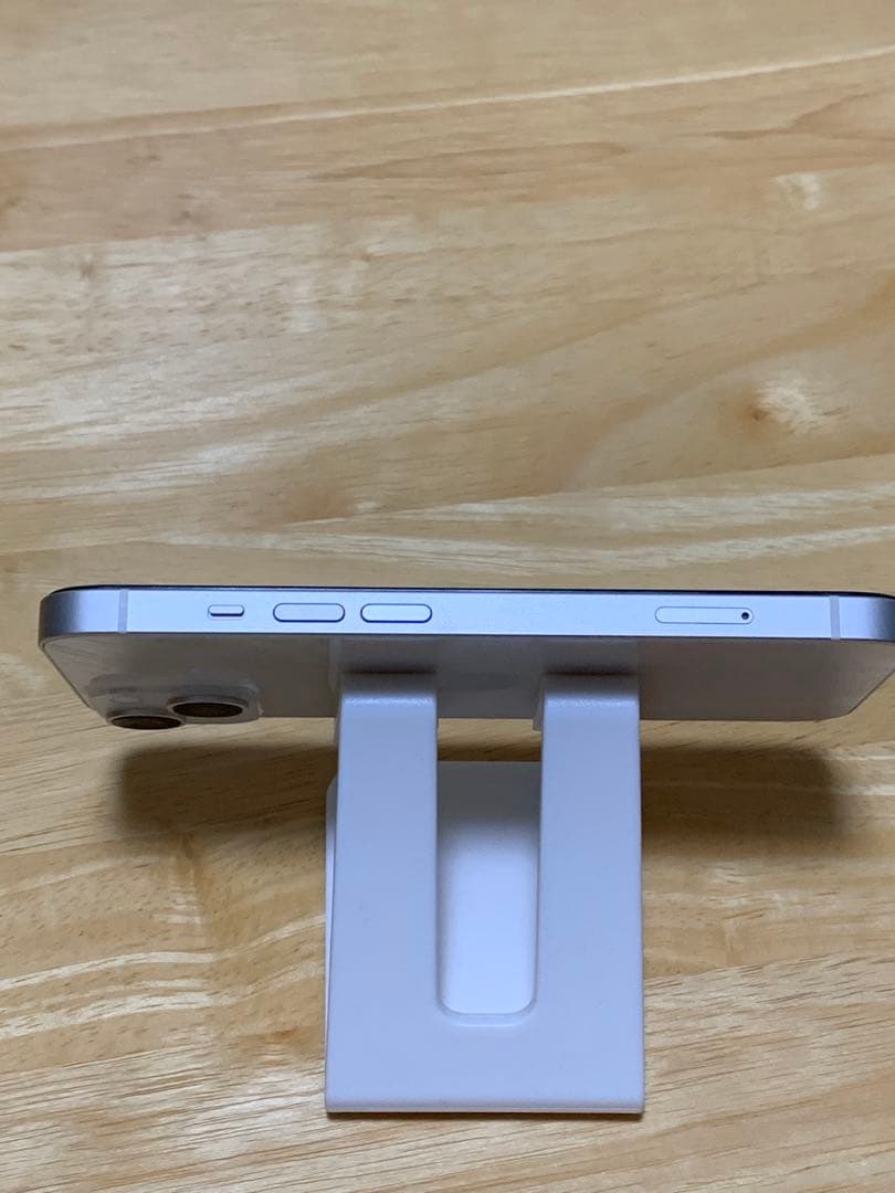 iPhone 14 ホワイト スターライト128GB SIMフリー 超美品