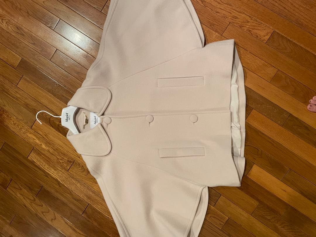 blugirlピンクベージュケープスタイルジャケット　40サイズ