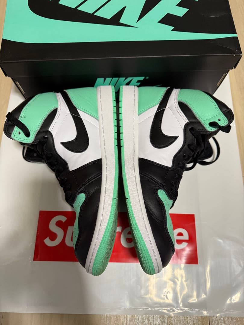 靴 Nike Air Jordan 1 High OG \"Green Glow\"