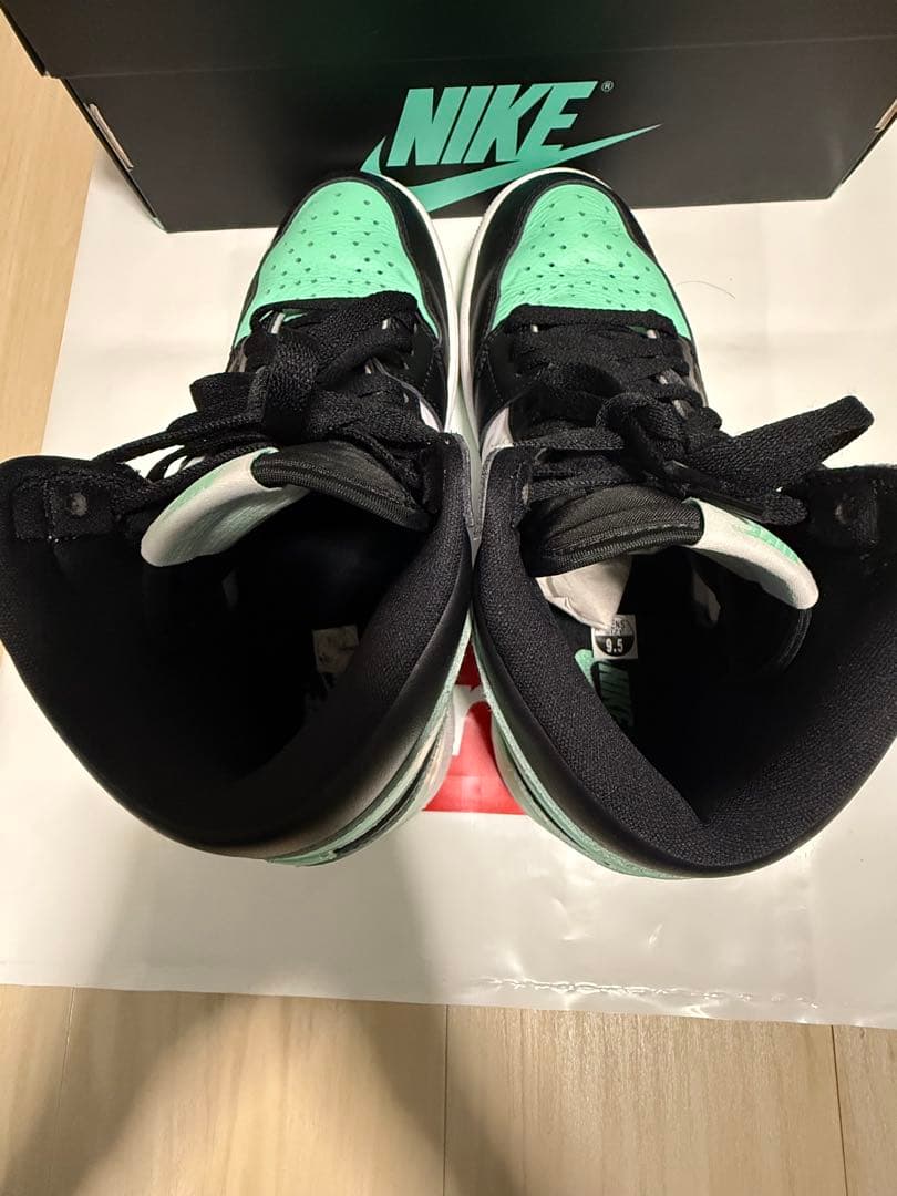 靴 Nike Air Jordan 1 High OG \"Green Glow\"