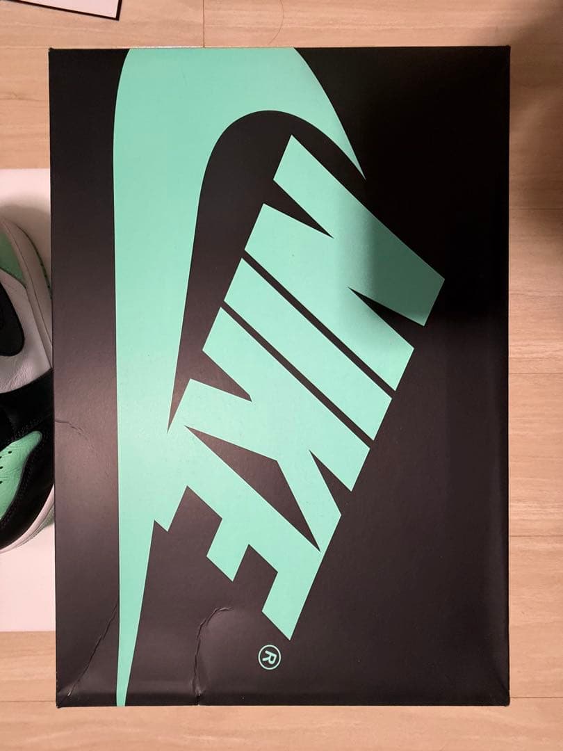 靴 Nike Air Jordan 1 High OG \"Green Glow\"