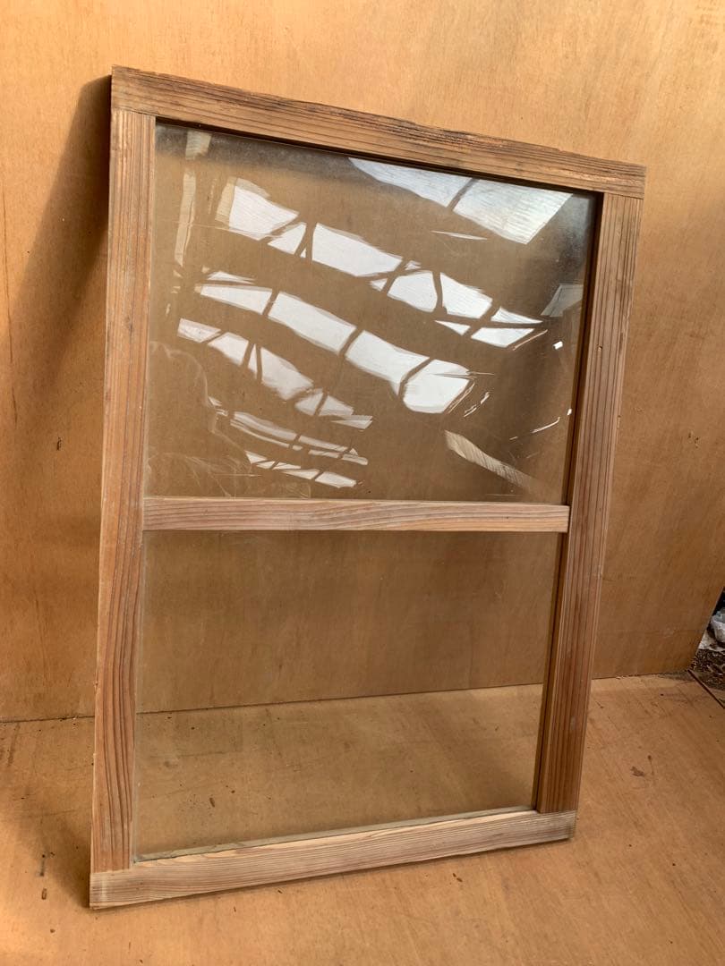 ジジハル　戦前古い木枠ゆらゆらガラス戸2分割　てんぽ建具古家具仕切り古民家