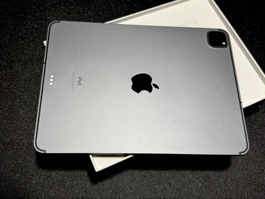 Apple iPad Pro Cellular 11インチ マジックキーボード