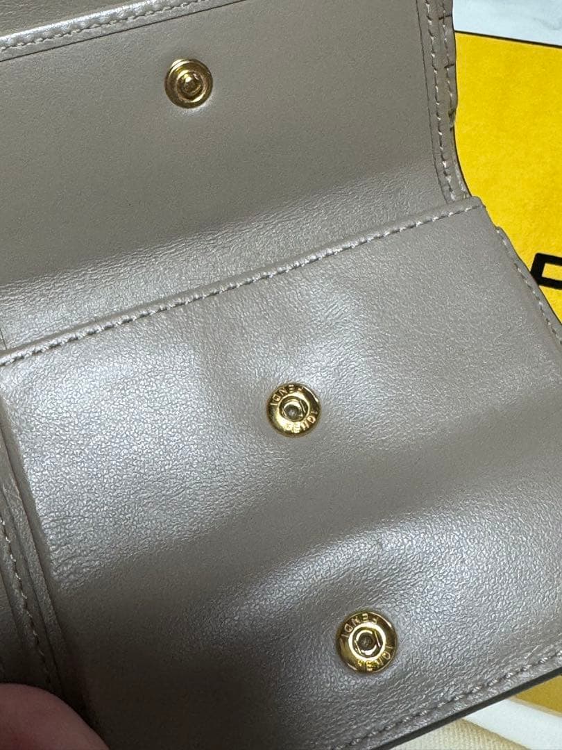 FENDI 二つ折り財布エフイズフェンディ