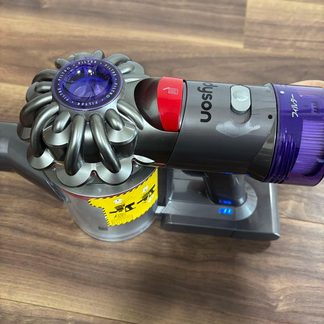 簡易清掃済み！すぐ使えます！dyson V8 slim fluffy 掃除機