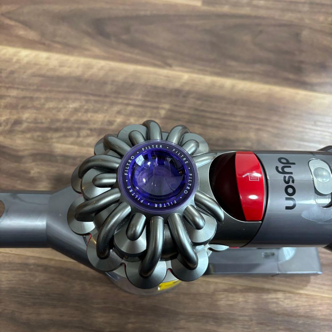 簡易清掃済み！すぐ使えます！dyson V8 slim fluffy 掃除機