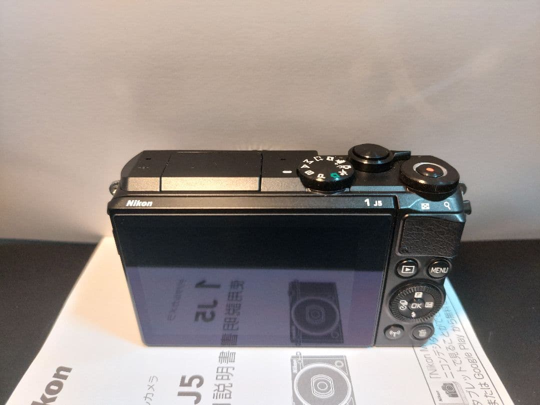 ニコン Nikon 1 J5 レンズキット