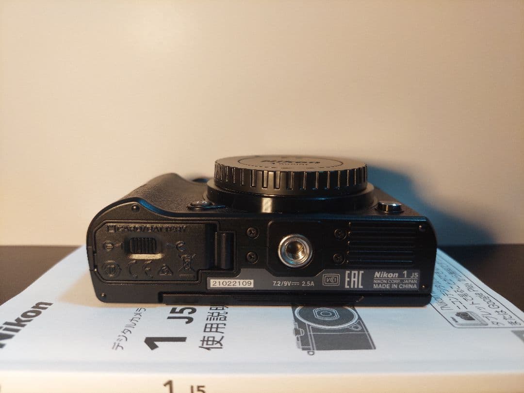 ニコン Nikon 1 J5 レンズキット