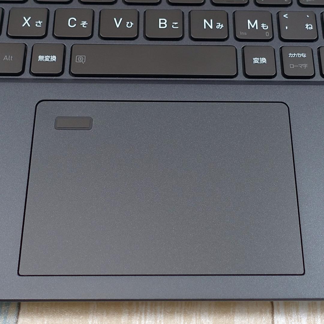 １０コアＣＰＵで最新モデルと同じデザインの超軽量バリ速モバイル✨１２世代コアｉ５