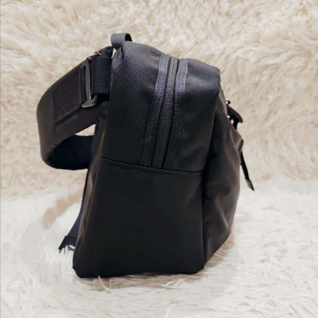 美品 マスターピース スクランブル メッ センジャーバッグ クロスボディ PC