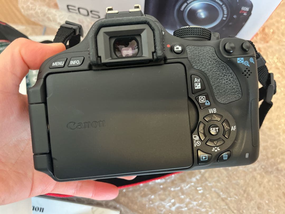 【中古】Canon Digital SLR Camera EOS Kiss X5