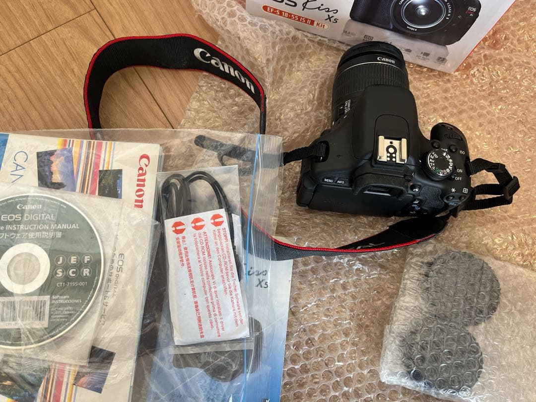 【中古】Canon Digital SLR Camera EOS Kiss X5