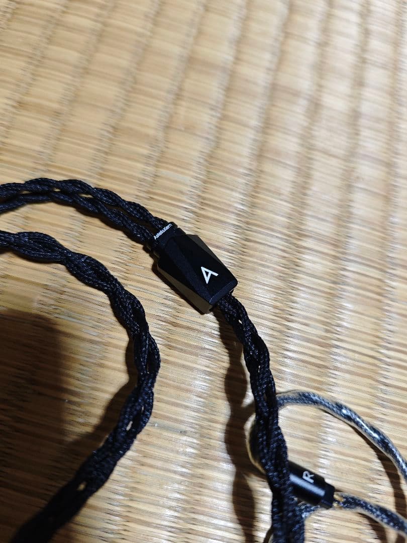 極美品 Astell&Kern Empire Ears　Novus