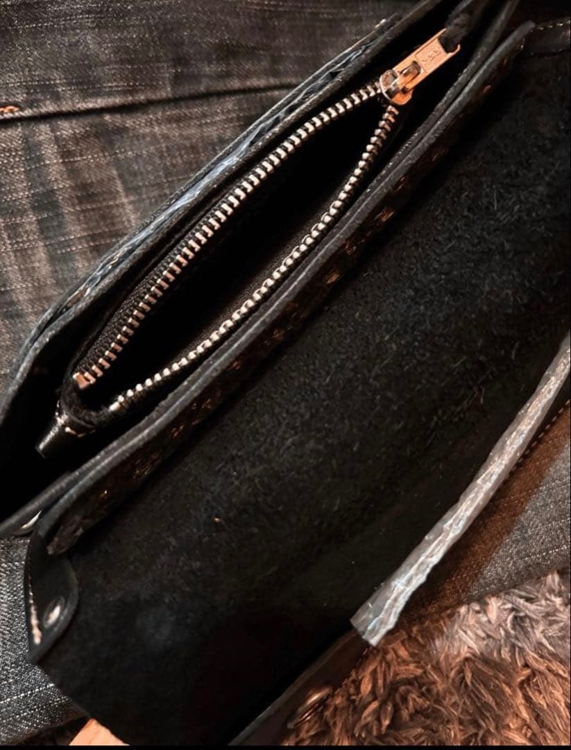 レッドムーン　トラッカーウォレット　RED MOON dude 専用化粧箱付き