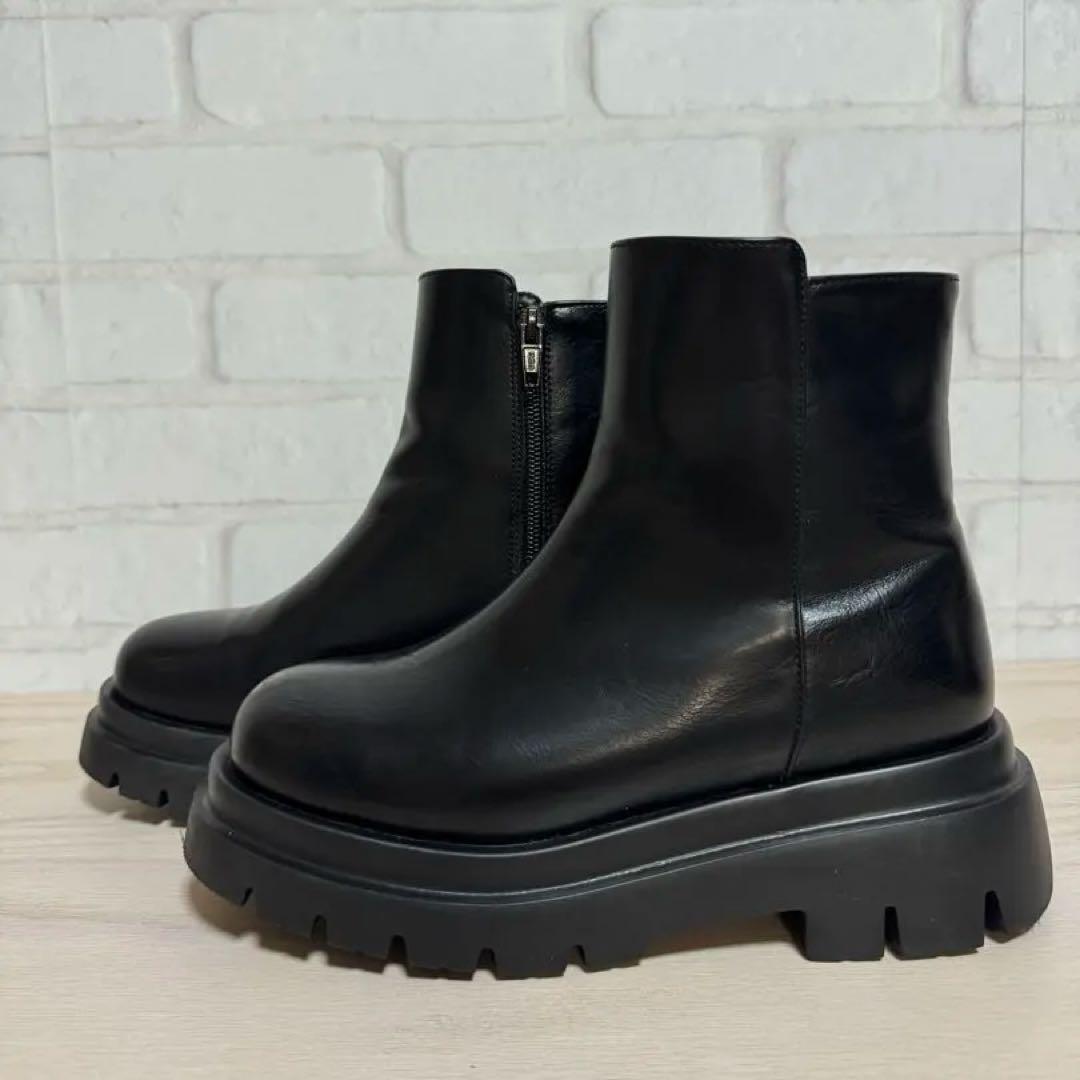 【箱付き】HIAND ジップライン ショートブーツ 黒23cm 5cmヒール