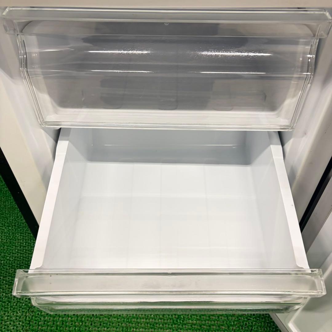 607 関東配送　半年保証　極美品　単身向け　黒色　冷蔵庫　小型　一人暮らし