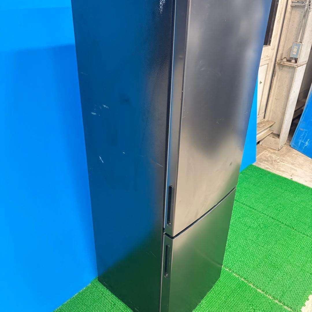 607 関東配送　半年保証　極美品　単身向け　黒色　冷蔵庫　小型　一人暮らし