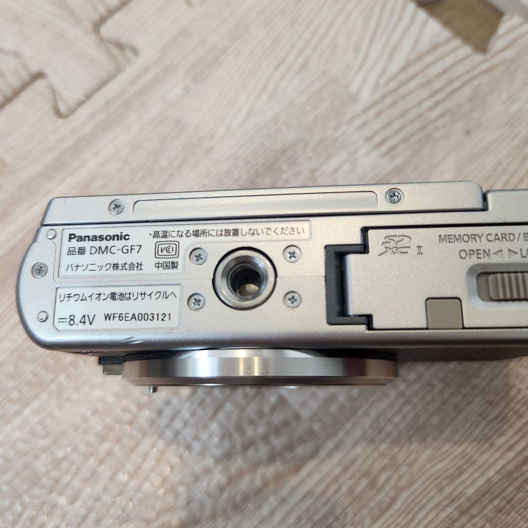 Panasonic DMC-GF7W ミラーレス一眼 本体