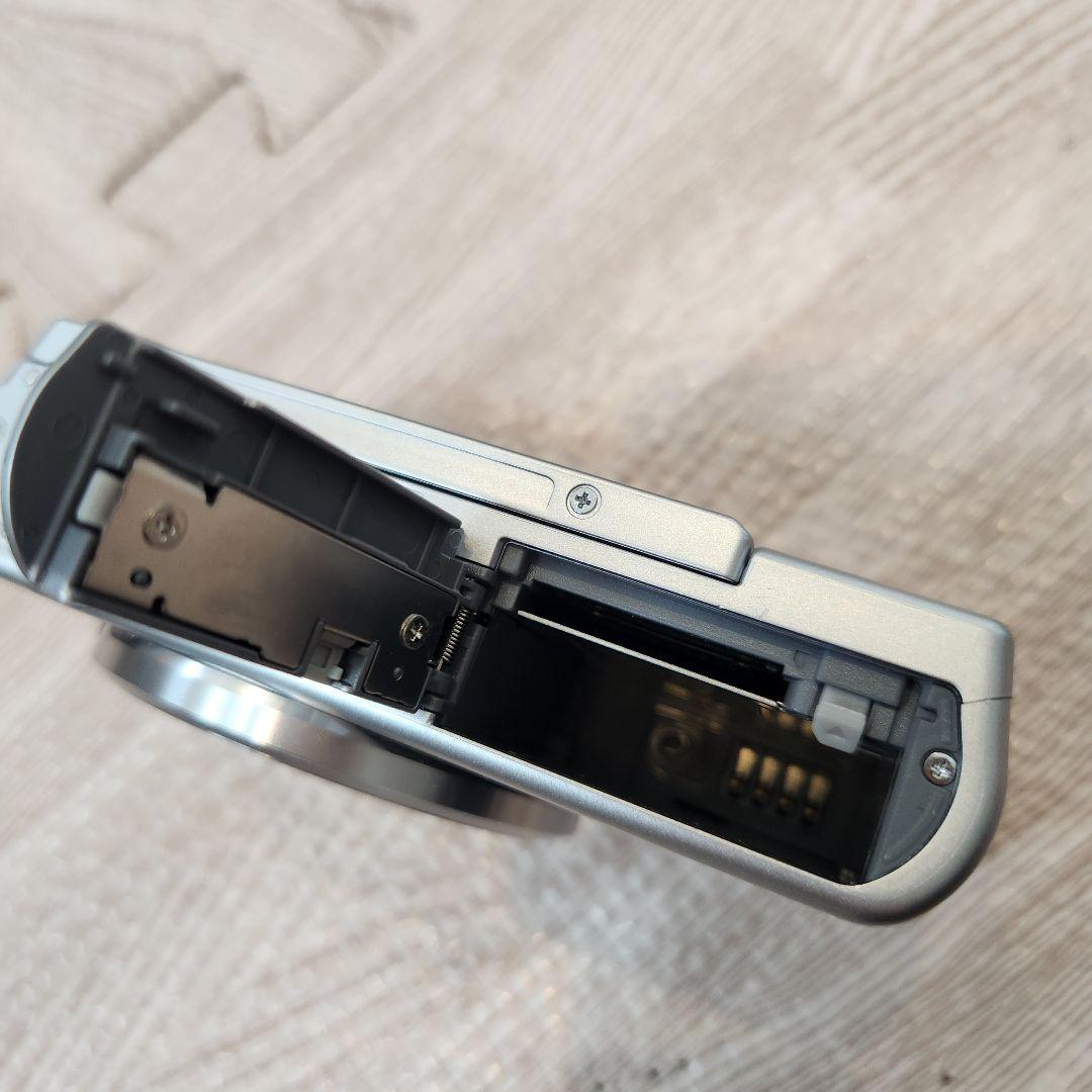 Panasonic DMC-GF7W ミラーレス一眼 本体