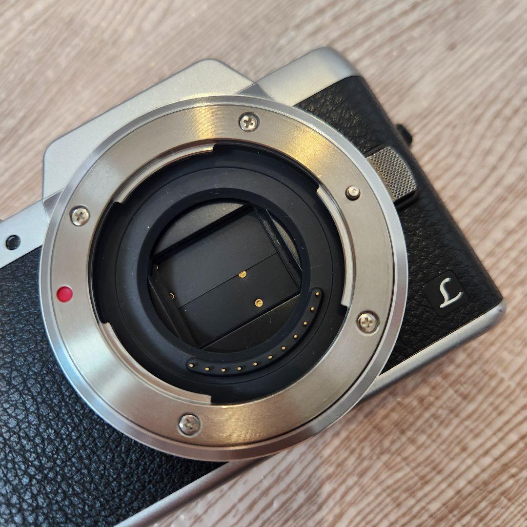 Panasonic DMC-GF7W ミラーレス一眼 本体