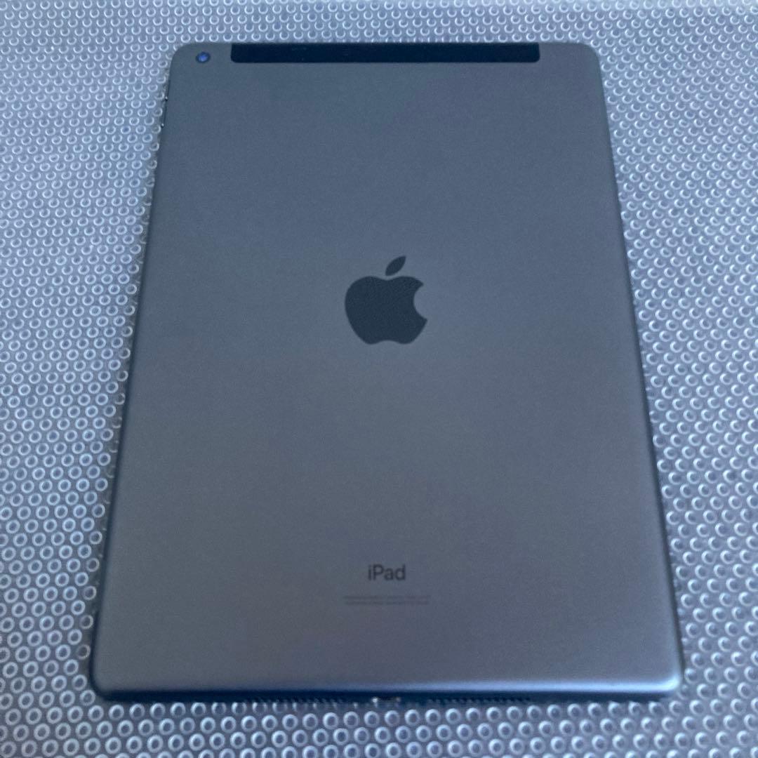 3589【早い者勝ち】電池最良好☆iPad8 第8世代 32GB SIMフリー☆