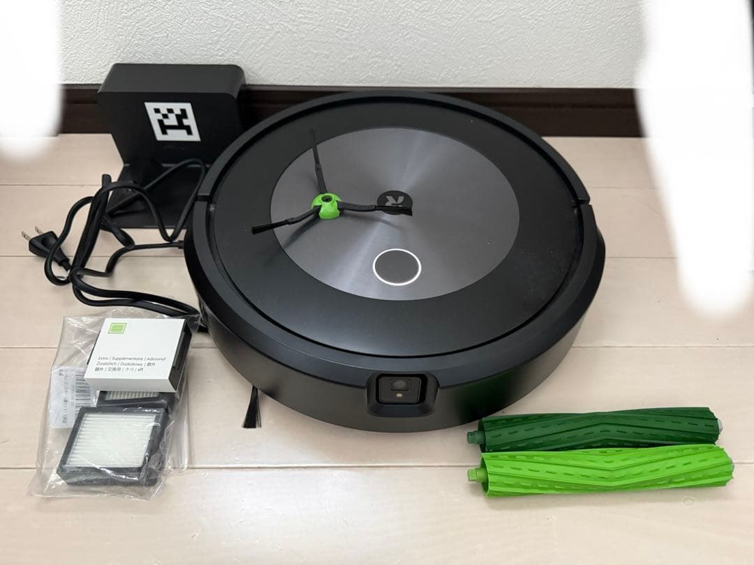 ルンバ　ロボット掃除機　J7