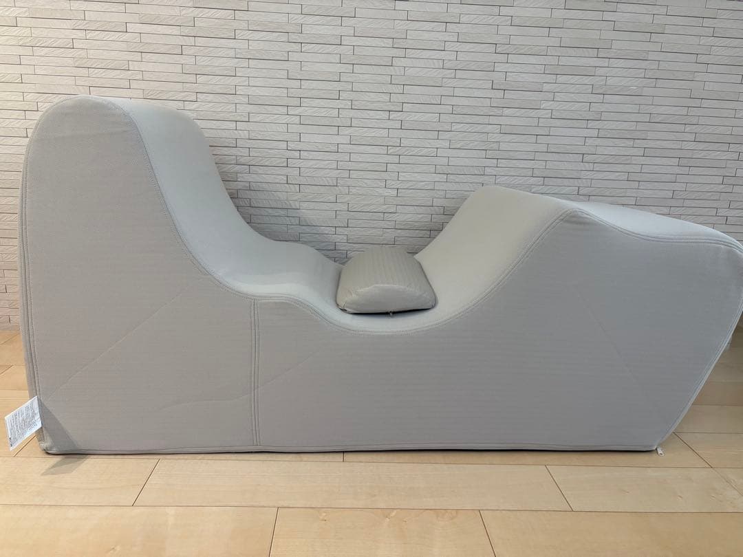 美品　ZINUS ゼログラビティチェア ソファ オートミール　人間工学