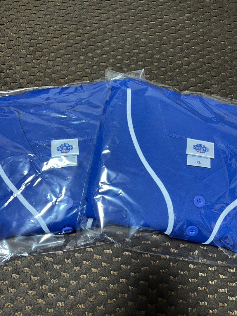 【新品限定】茨城ロボッツ ロボスケサイン入りベースボールシャツ 2枚セット XL