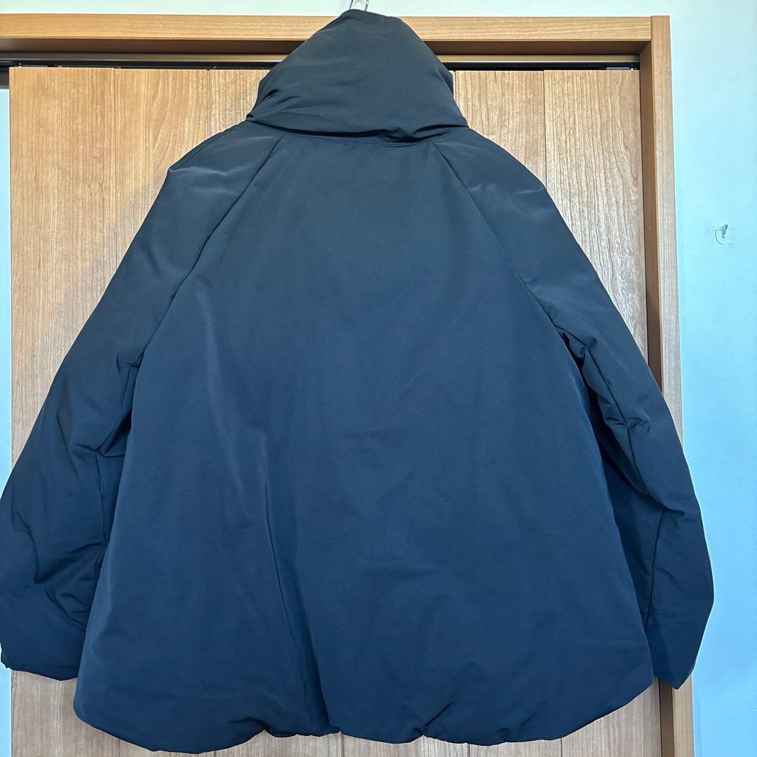 ユニクロ　＋J ハイブリッドダウンジャケット　ブラック　 Lサイズ