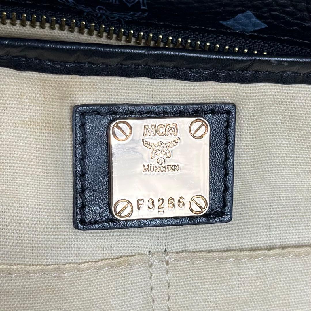 【希少】MCM トートバッグ ヴィセトス モノグラム ロゴ金具 肩掛け A4