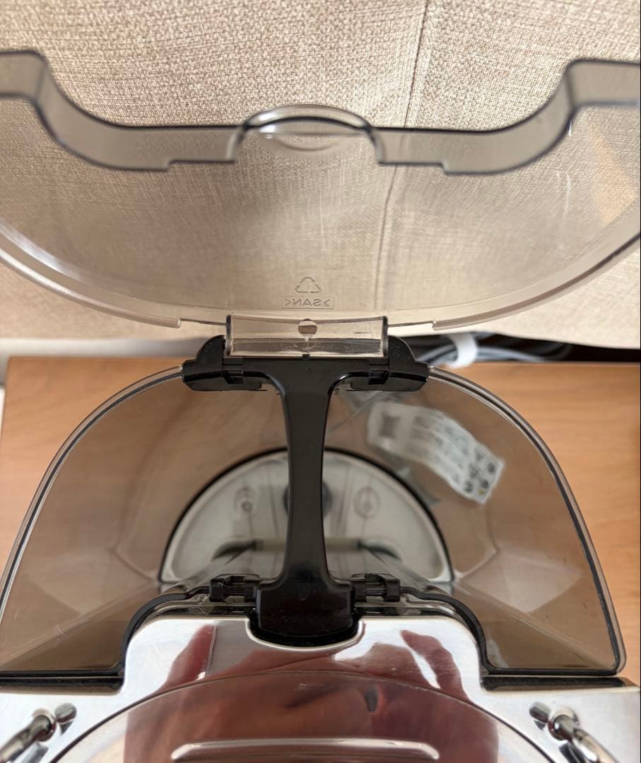 DeLonghi ECO310 エスプレッソマシン ホワイト