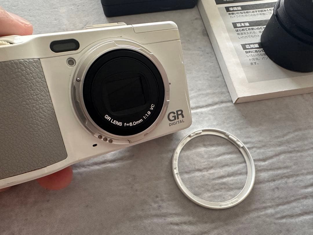 【おまけ付き】RICOH GR DIGITAL Ⅳ ホワイトエディション