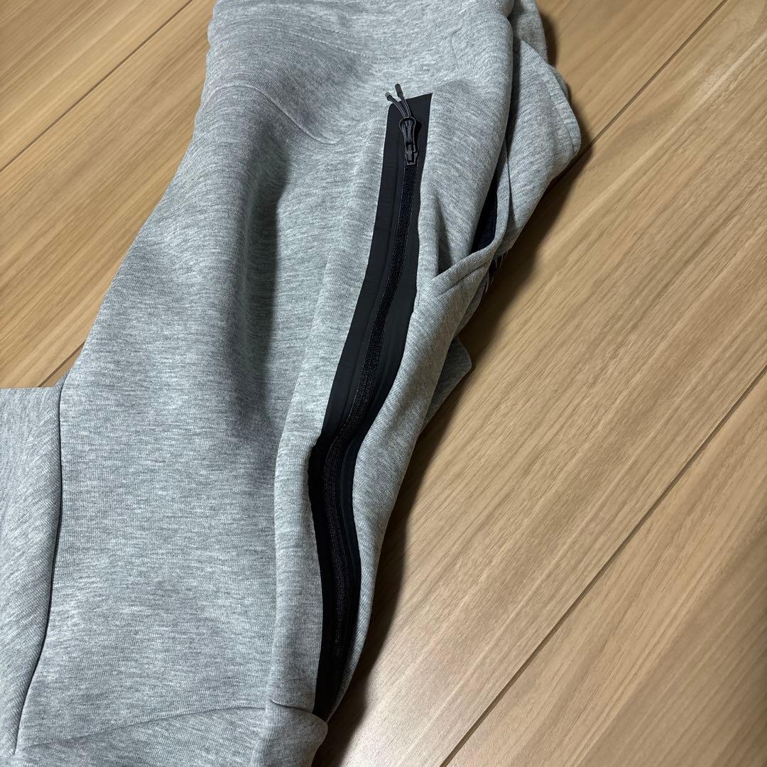 NIKEテックフリース上下セット【注意上L下M】