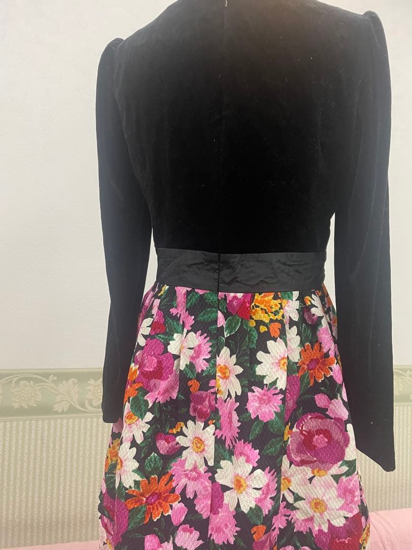 ❣️極美品❣️エムズグレイシーベロア花柄ワンピース42 カタログ掲載❣️